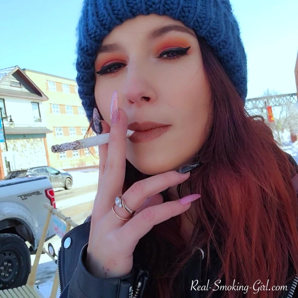 New Nails And A Cigarette Real Smoking Official Site Of Real Smoking Girl Come On In